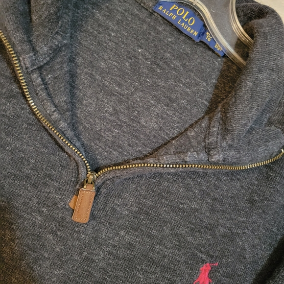 polo long sleeve xl      1 green large polo1 red large t shirt purple small logo - Picture 2 of 2